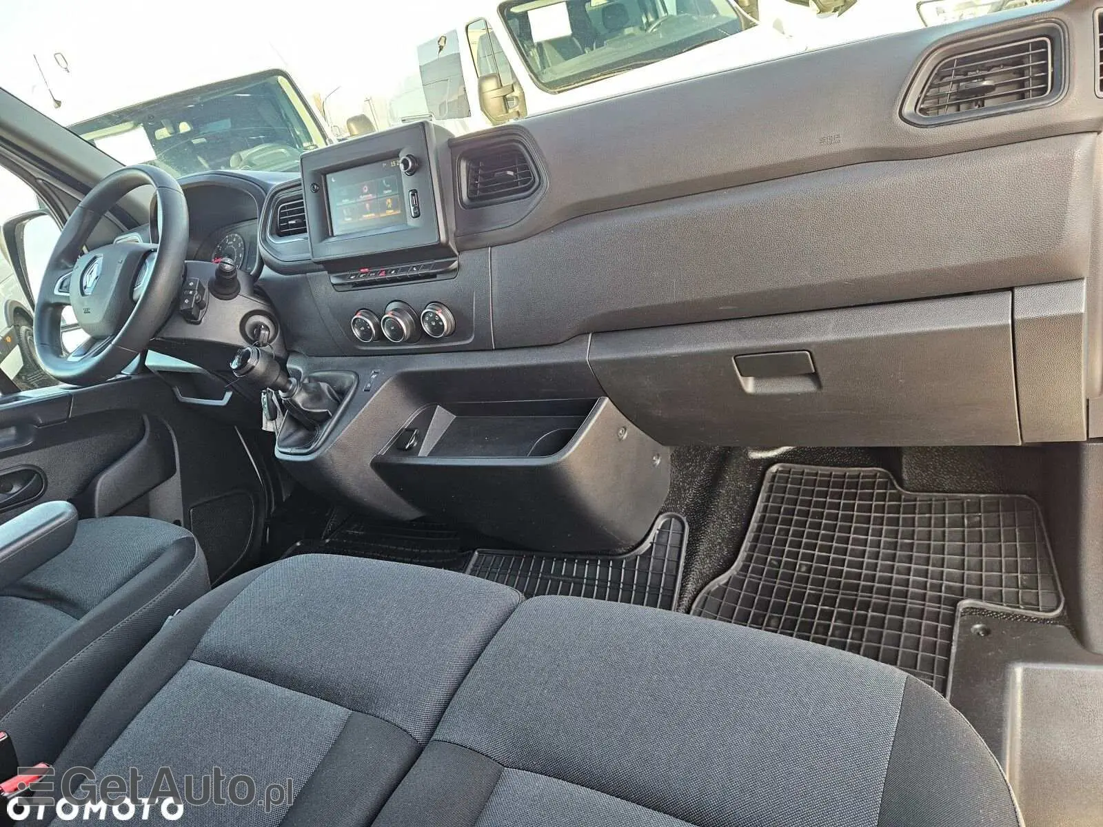 RENAULT Master L3H2 Business