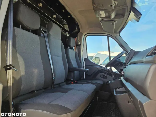 RENAULT Master L3H2 Business