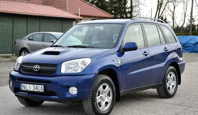 TOYOTA Rav 4 