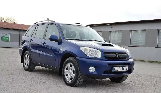 TOYOTA Rav 4 