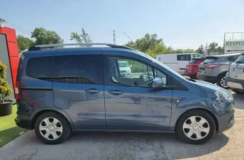 FORD Tourneo Courier 