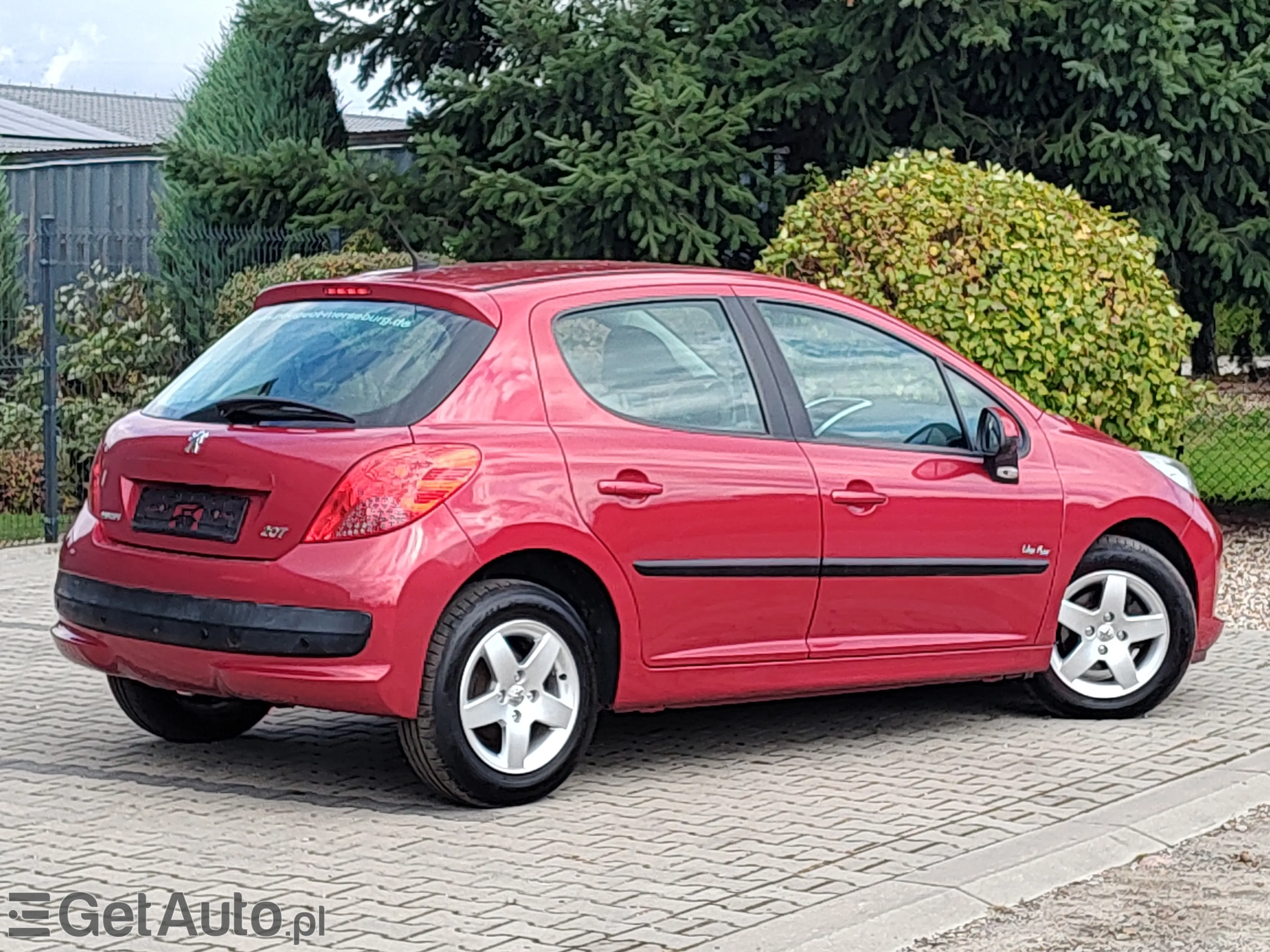 PEUGEOT 207 