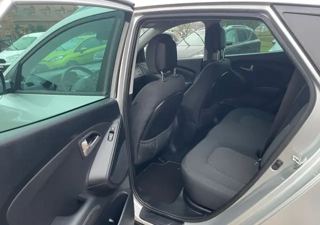 HYUNDAI Ix35 2.0 CRDi 4WD Finale Silver