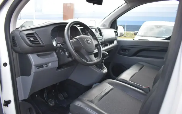 TOYOTA PROACE 2.0 D-4D LONG 3,1T ACTIVE 