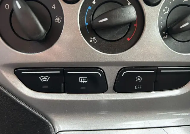 FORD Focus 1.6 TDCi DPF Trend