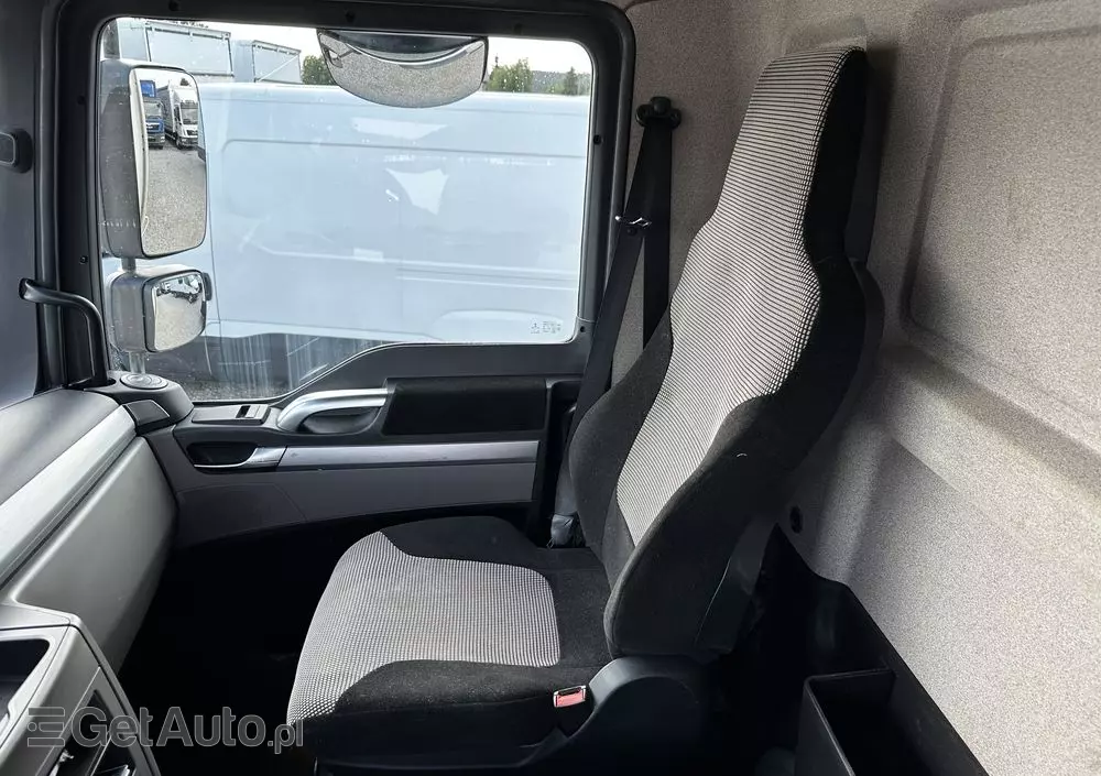 MAN TGM 18.320/perfekcyjny stan/firanka/Automat/poduszki przód i tył/Navi/super stan 