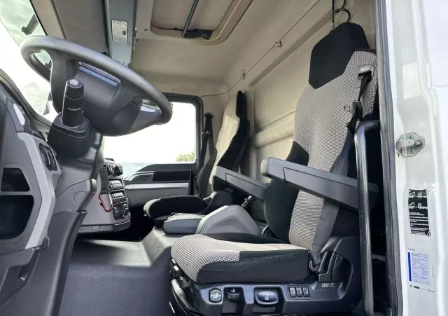 MAN TGM 18.320/perfekcyjny stan/firanka/Automat/poduszki przód i tył/Navi/super stan 