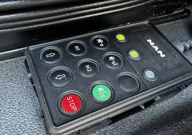 MAN TGM 18.320/perfekcyjny stan/firanka/Automat/poduszki przód i tył/Navi/super stan 