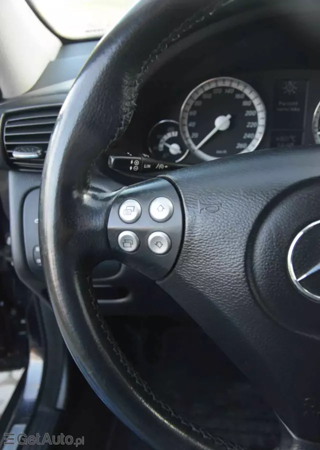 MERCEDES-BENZ Klasa C 180 T Kompressor Avantgarde