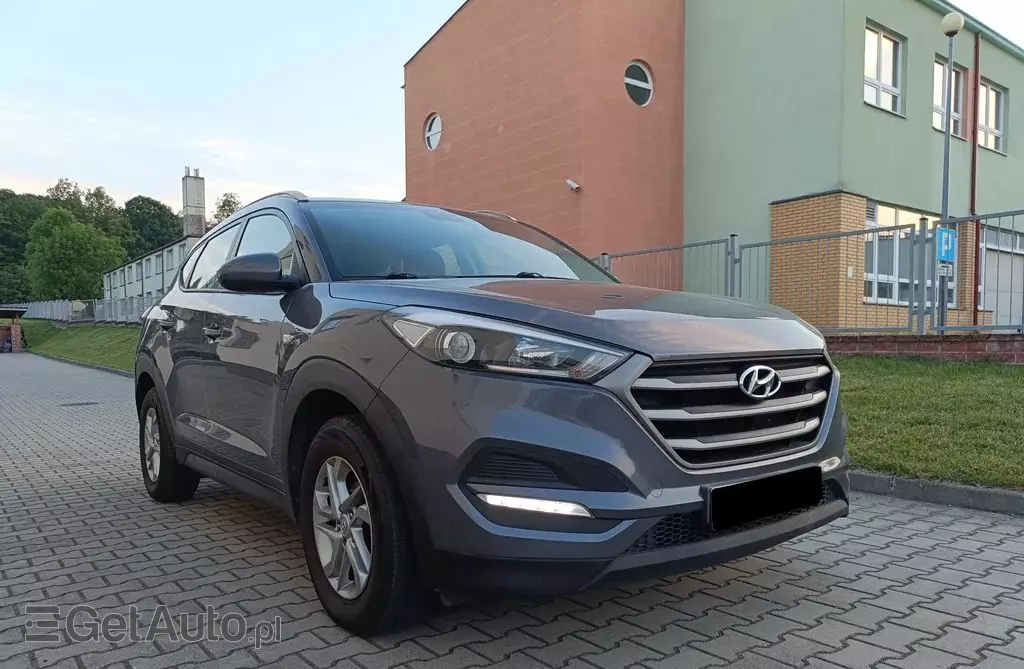 HYUNDAI Tucson 