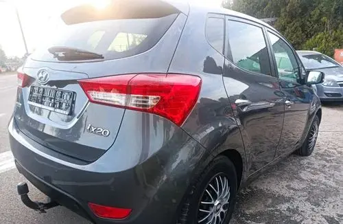 HYUNDAI Ix20 
