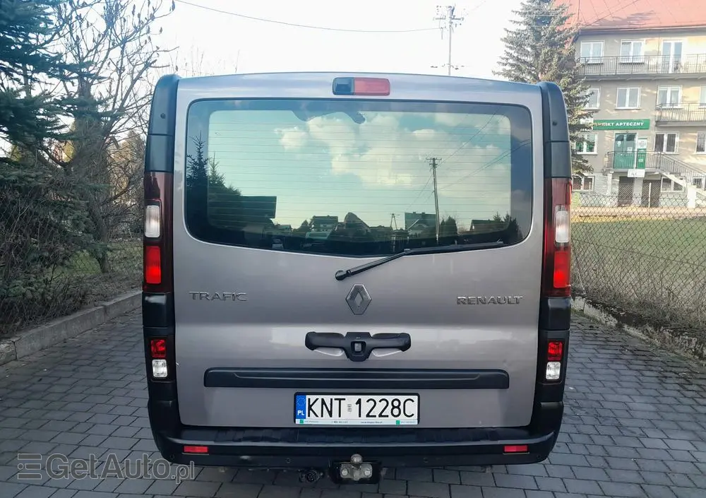 RENAULT Trafic 