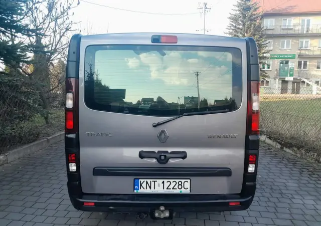 RENAULT Trafic 