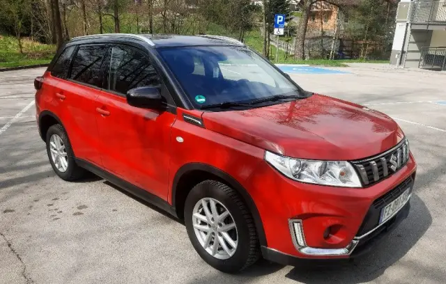 SUZUKI Vitara 1.0 Boosterjet Premium 2WD