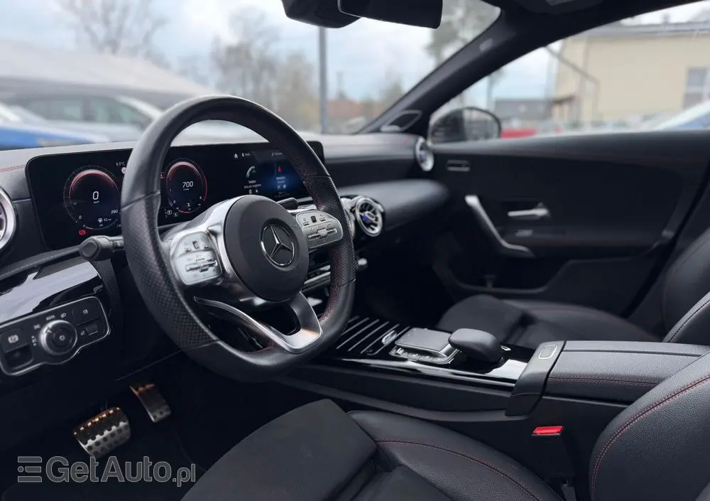 MERCEDES-BENZ CLA 250 4Matic 8G-DCT AMG Line Advanced Plus