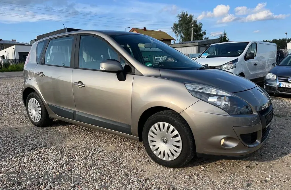 RENAULT Scenic 