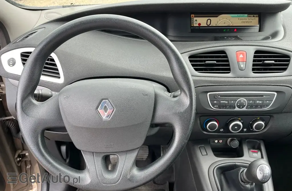RENAULT Scenic 