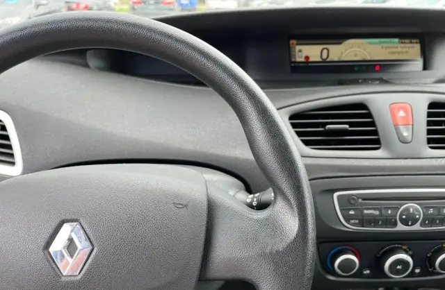 RENAULT Scenic 