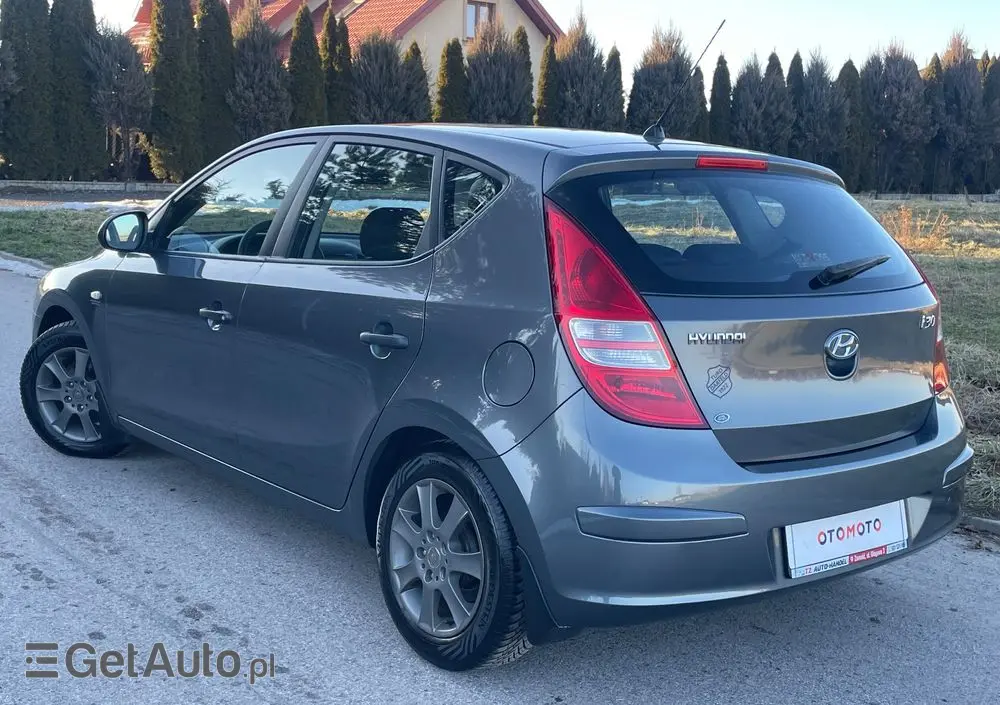 HYUNDAI I30 1.4 Classic +