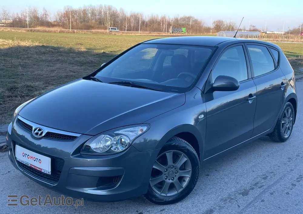 HYUNDAI I30 1.4 Classic +