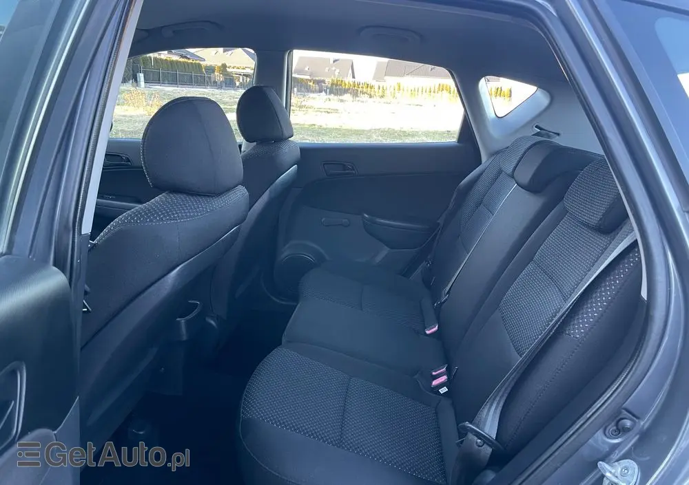 HYUNDAI I30 1.4 Classic +