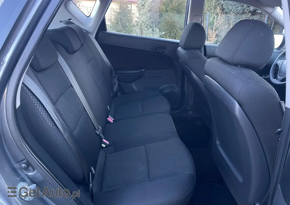 HYUNDAI I30 1.4 Classic +