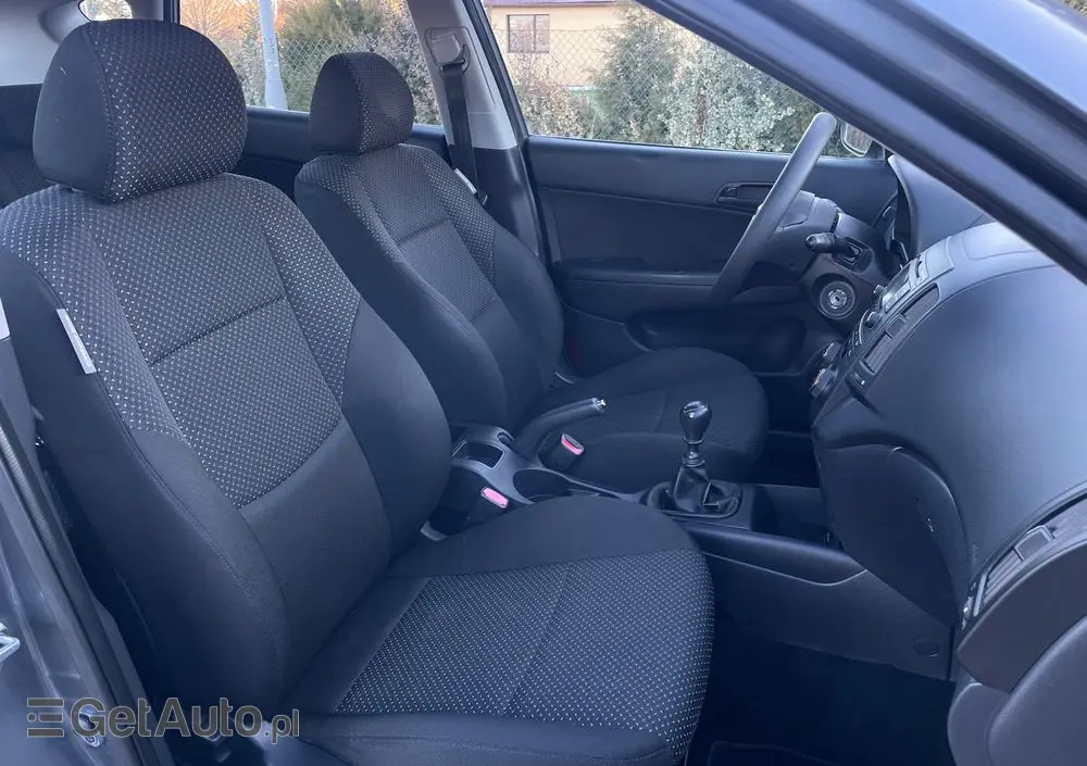 HYUNDAI I30 1.4 Classic +