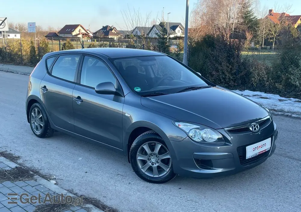 HYUNDAI I30 1.4 Classic +