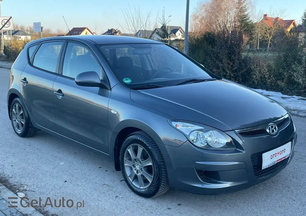 HYUNDAI I30 1.4 Classic +