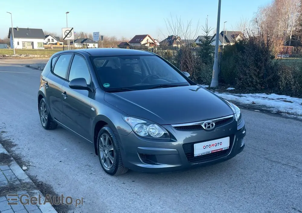 HYUNDAI I30 1.4 Classic +