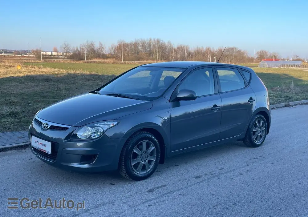 HYUNDAI I30 1.4 Classic +