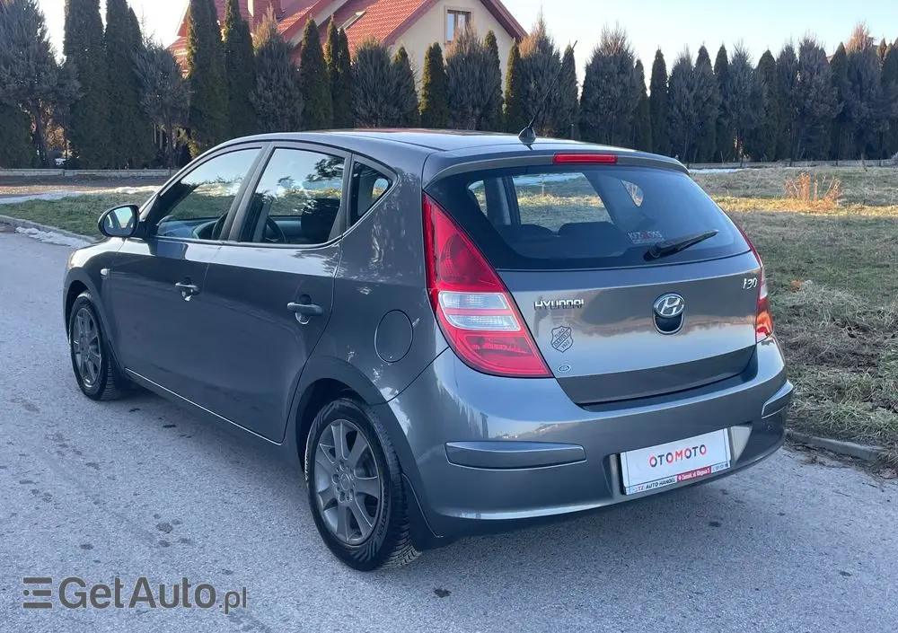 HYUNDAI I30 1.4 Classic +