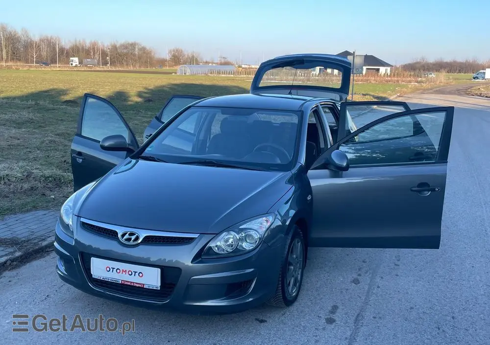 HYUNDAI I30 1.4 Classic +