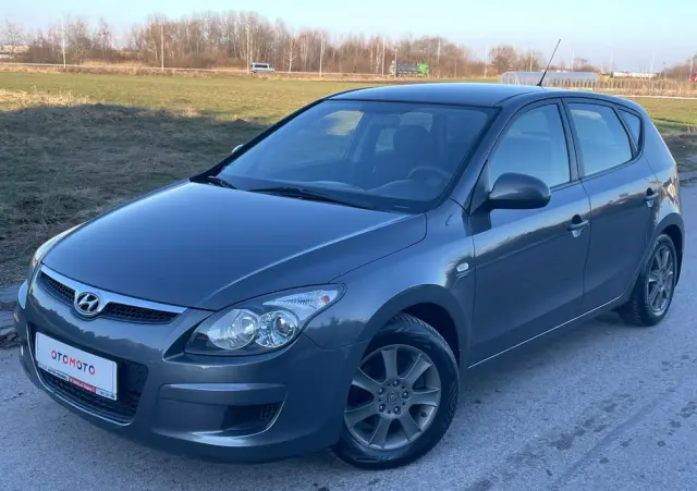 HYUNDAI I30 1.4 Classic +