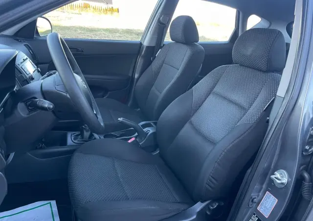 HYUNDAI I30 1.4 Classic +