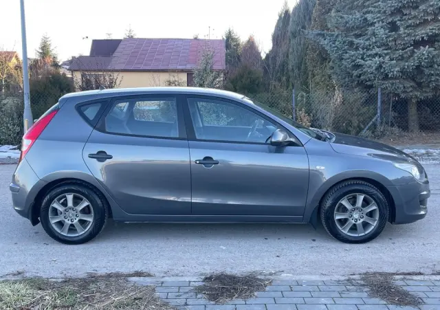 HYUNDAI I30 1.4 Classic +
