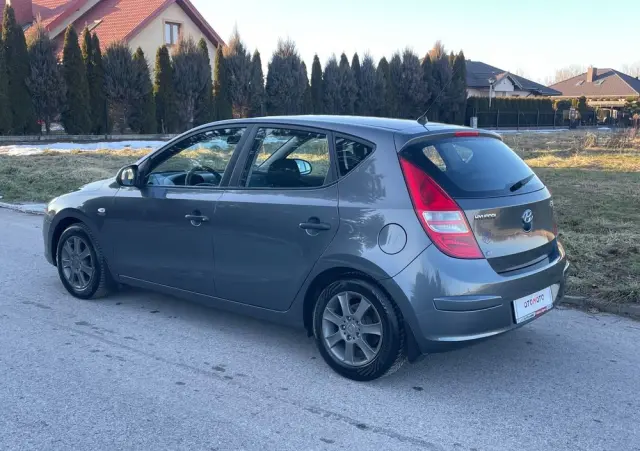 HYUNDAI I30 1.4 Classic +