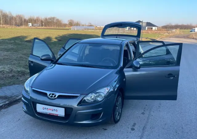 HYUNDAI I30 1.4 Classic +