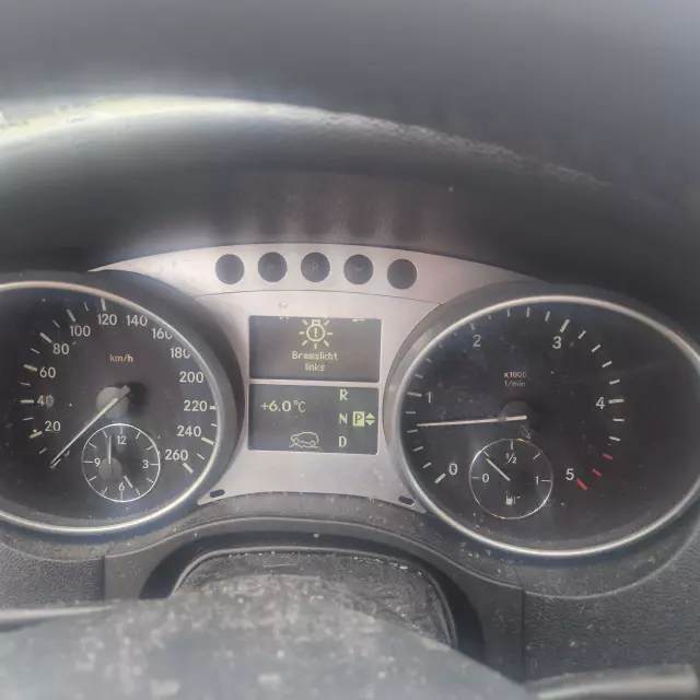 MERCEDES-BENZ ML ML 280 CDI (190 KM)