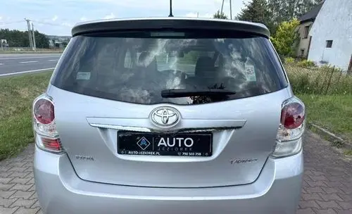 TOYOTA Verso 