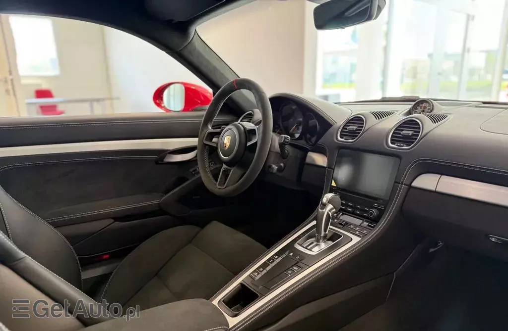 PORSCHE 718 Cayman 