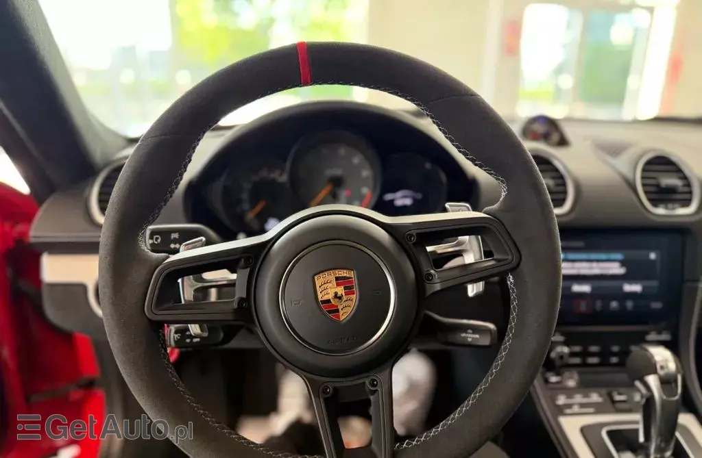 PORSCHE 718 Cayman 