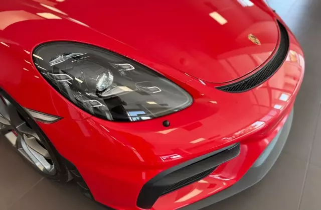 PORSCHE 718 Cayman 