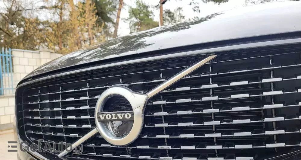 VOLVO XC 60 T6 AWD Recharge Geartronic RDesign