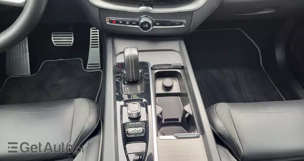 VOLVO XC 60 T6 AWD Recharge Geartronic RDesign