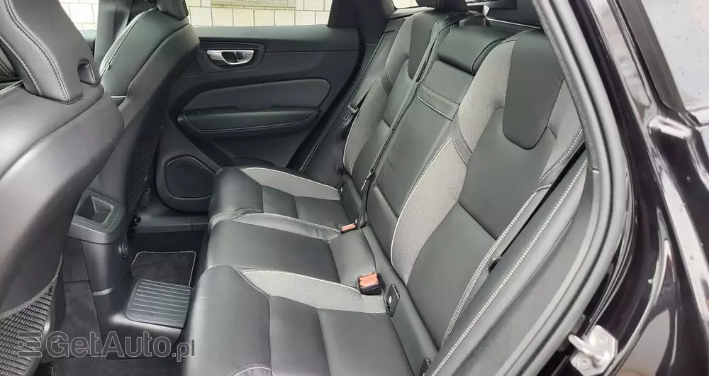 VOLVO XC 60 T6 AWD Recharge Geartronic RDesign