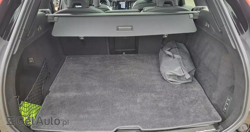 VOLVO XC 60 T6 AWD Recharge Geartronic RDesign