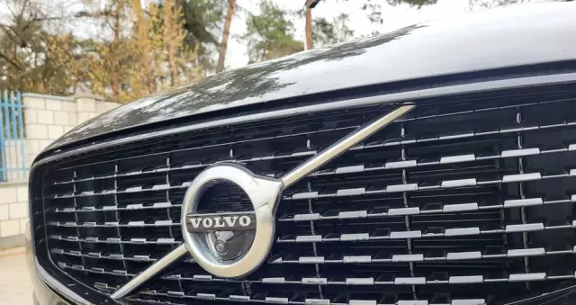 VOLVO XC 60 T6 AWD Recharge Geartronic RDesign