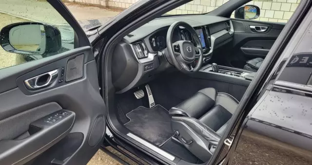 VOLVO XC 60 T6 AWD Recharge Geartronic RDesign