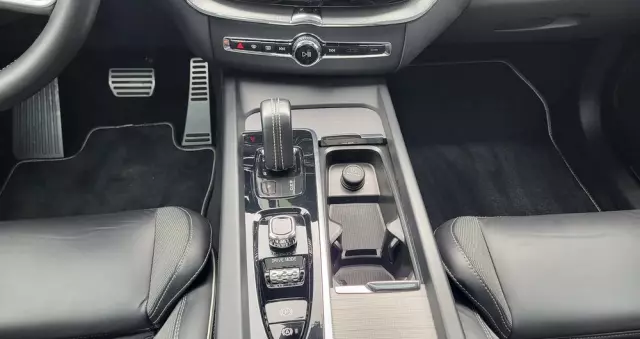 VOLVO XC 60 T6 AWD Recharge Geartronic RDesign